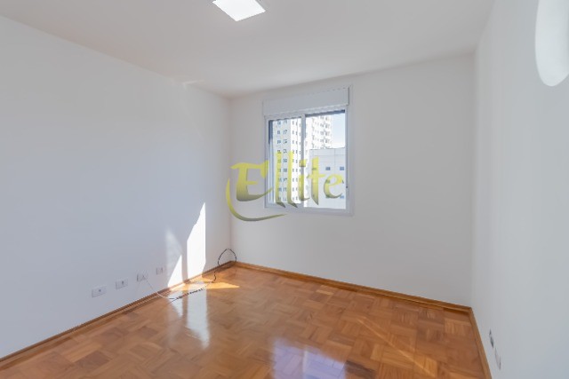 Apartamento à venda e aluguel com 3 quartos, 105m² - Foto 18