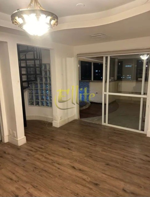 Apartamento para alugar com 3 quartos, 123m² - Foto 2