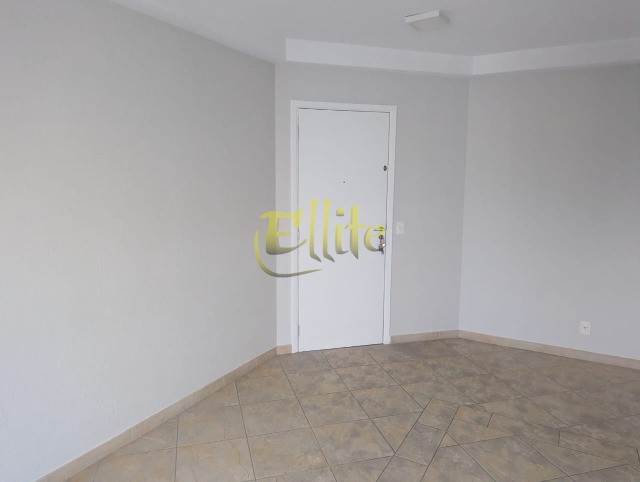 Apartamento para alugar com 2 quartos, 65m² - Foto 25