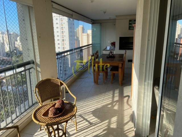 Apartamento à venda com 3 quartos, 130m² - Foto 15