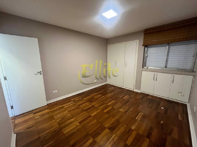 Apartamento para alugar com 2 quartos, 127m² - Foto 18