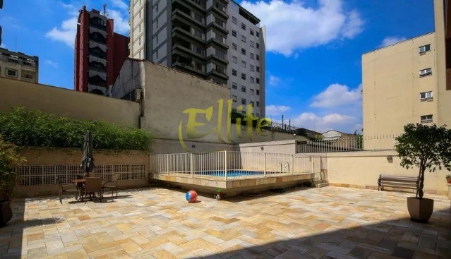 Apartamento para alugar com 2 quartos, 68m² - Foto 12