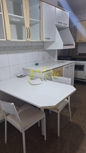 Apartamento para alugar com 2 quartos, 98m² - Foto 16