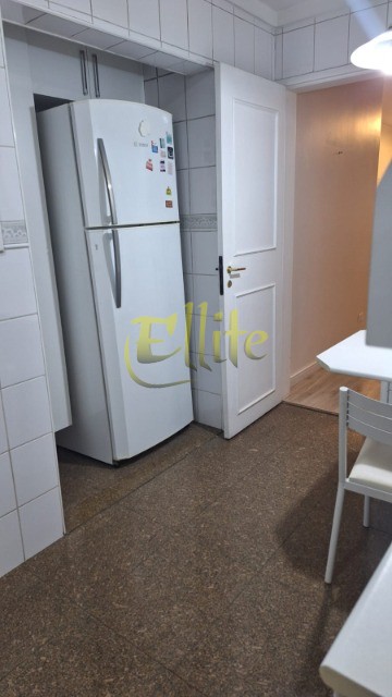 Apartamento para alugar com 2 quartos, 98m² - Foto 14