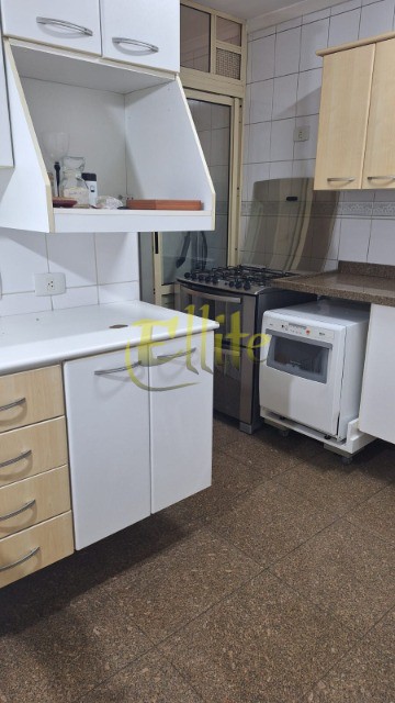 Apartamento para alugar com 2 quartos, 98m² - Foto 12