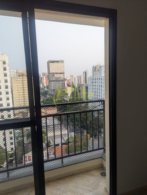 Apartamento para alugar com 2 quartos, 65m² - Foto 6