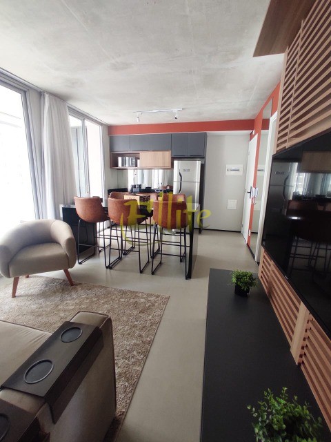 Apartamento à venda e aluguel com 1 quarto, 50m² - Foto 2