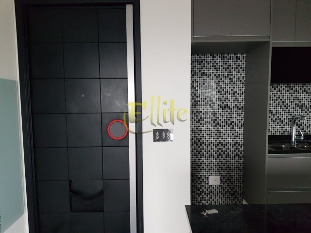 Apartamento para alugar com 2 quartos, 70m² - Foto 14