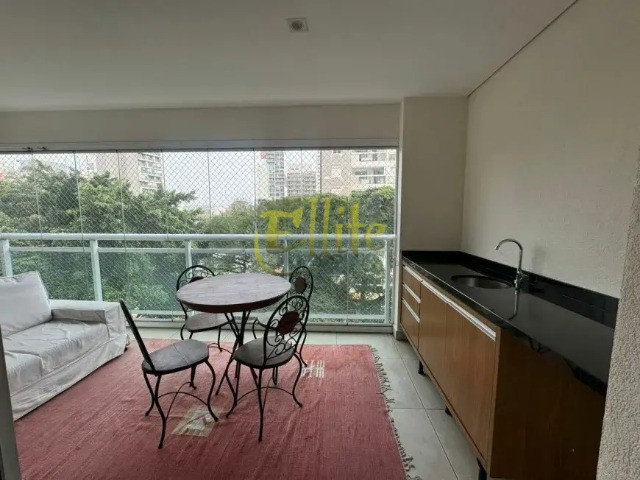 Apartamento para alugar com 2 quartos, 72m² - Foto 8