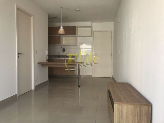 Apartamento à venda com 1 quarto, 38m² - Foto 1