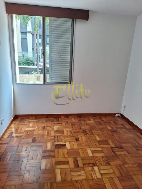 Apartamento para alugar com 3 quartos, 110m² - Foto 17