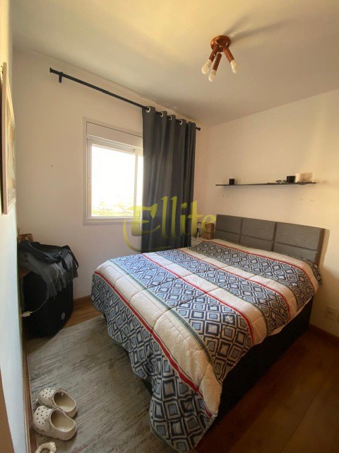 Apartamento para alugar com 2 quartos, 65m² - Foto 11