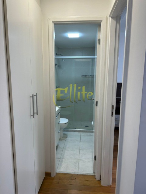 Apartamento para alugar com 1 quarto, 45m² - Foto 11