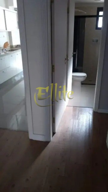 Apartamento para alugar com 3 quartos, 140m² - Foto 27