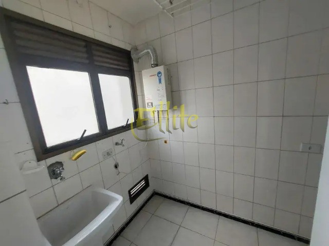 Apartamento para alugar com 2 quartos, 80m² - Foto 11