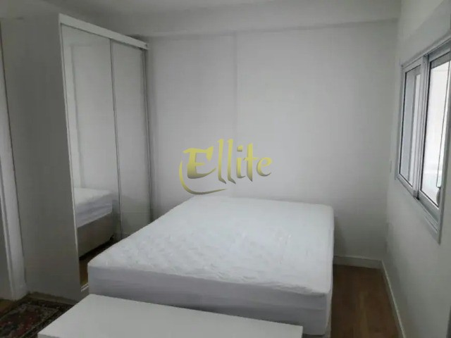 Apartamento para alugar com 1 quarto, 42m² - Foto 9