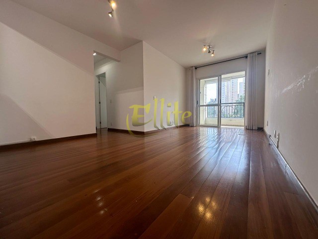 Apartamento para alugar com 2 quartos, 73m² - Foto 2