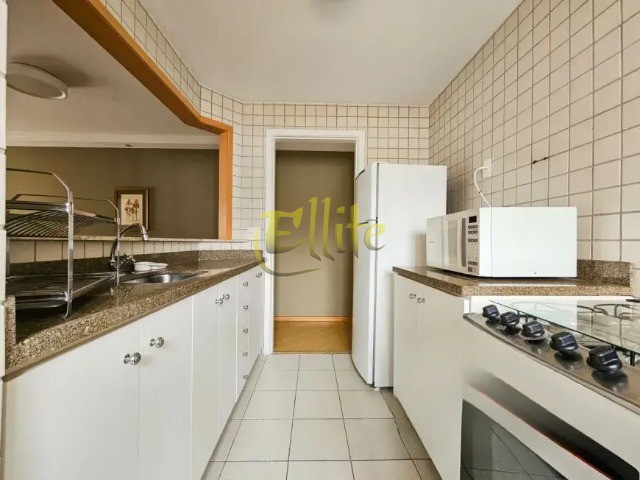 Apartamento para alugar com 1 quarto, 56m² - Foto 8