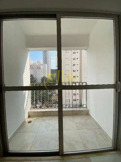 Apartamento para alugar com 2 quartos, 65m² - Foto 3