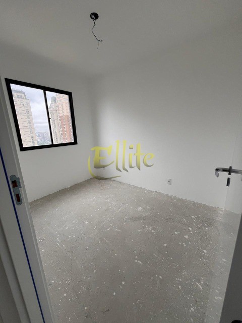 Apartamento à venda com 2 quartos, 38m² - Foto 8