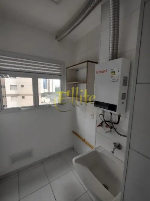 Apartamento para alugar com 1 quarto, 42m² - Foto 11