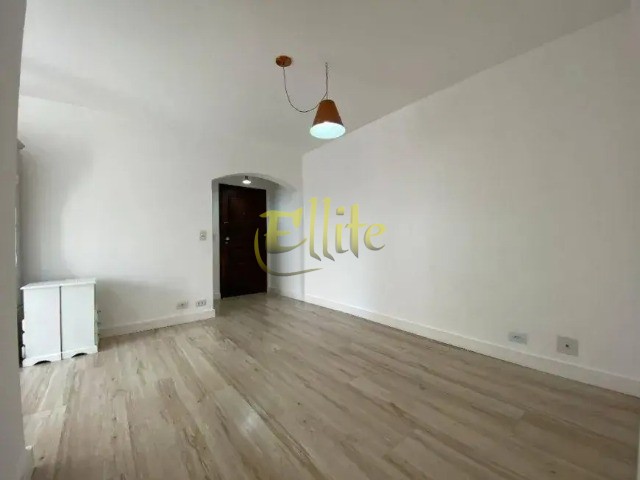 Apartamento para alugar com 2 quartos, 65m² - Foto 4