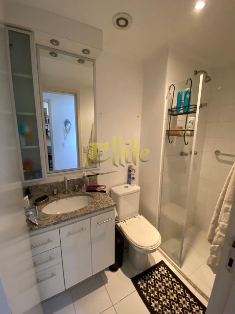 Apartamento para alugar com 2 quartos, 65m² - Foto 14