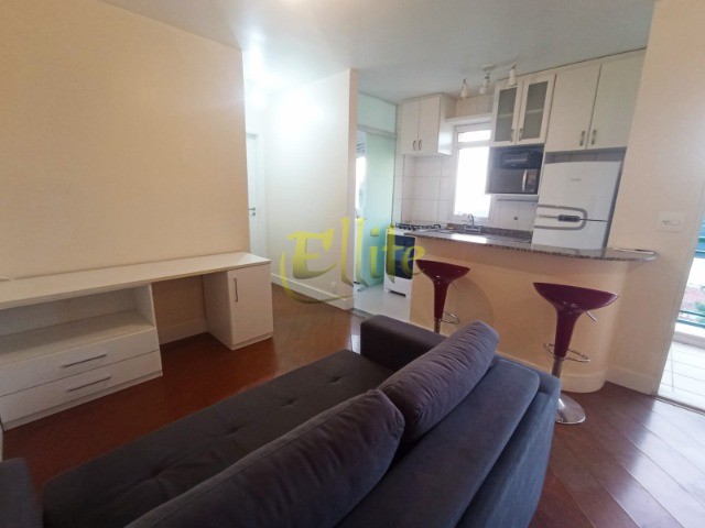 Apartamento para alugar com 1 quarto, 45m² - Foto 4