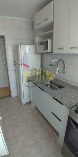 Apartamento para alugar com 1 quarto, 45m² - Foto 8