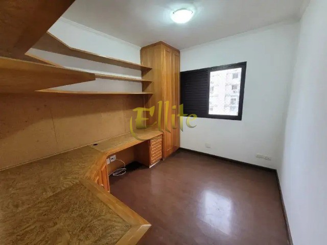 Apartamento para alugar com 3 quartos, 105m² - Foto 13