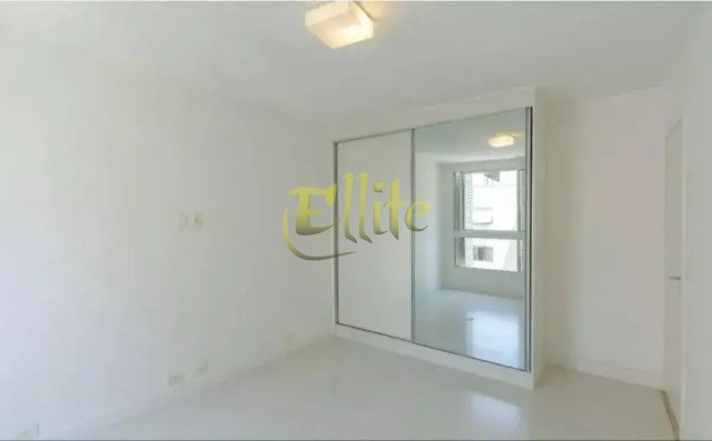 Apartamento para alugar com 2 quartos, 101m² - Foto 15