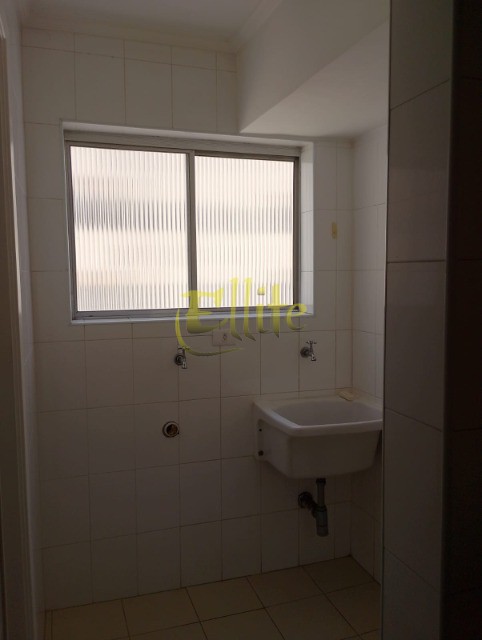 Apartamento para alugar com 2 quartos, 68m² - Foto 12