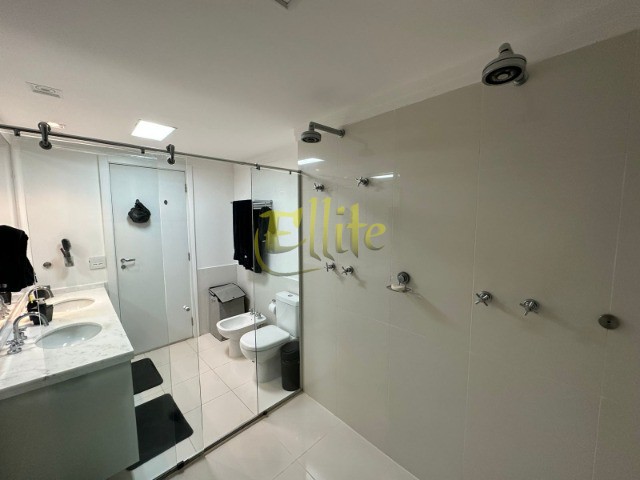 Apartamento para alugar com 4 quartos, 237m² - Foto 53