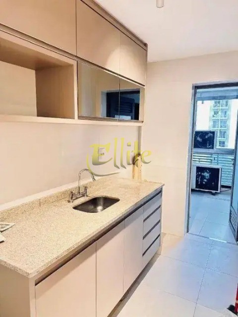 Apartamento para alugar com 2 quartos, 71m² - Foto 6