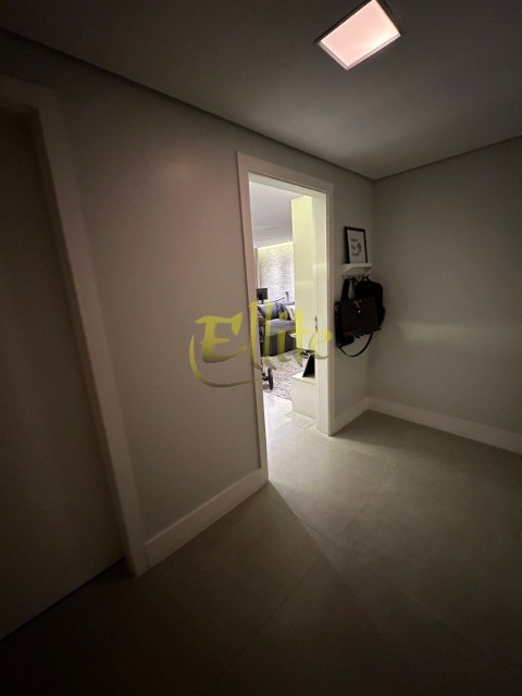 Apartamento para alugar com 4 quartos, 237m² - Foto 33