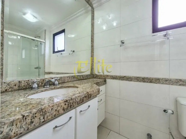 Apartamento para alugar com 2 quartos, 94m² - Foto 20