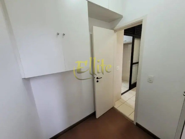 Apartamento para alugar com 3 quartos, 105m² - Foto 14