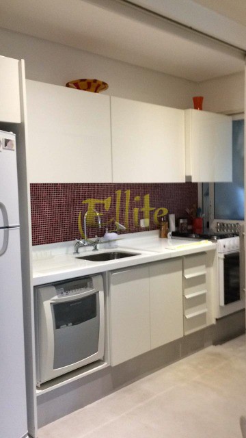 Apartamento para alugar com 2 quartos, 72m² - Foto 10
