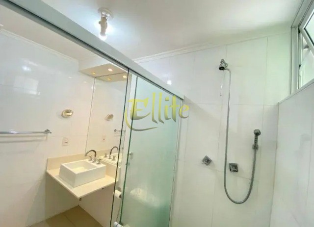 Apartamento para alugar com 2 quartos, 79m² - Foto 11