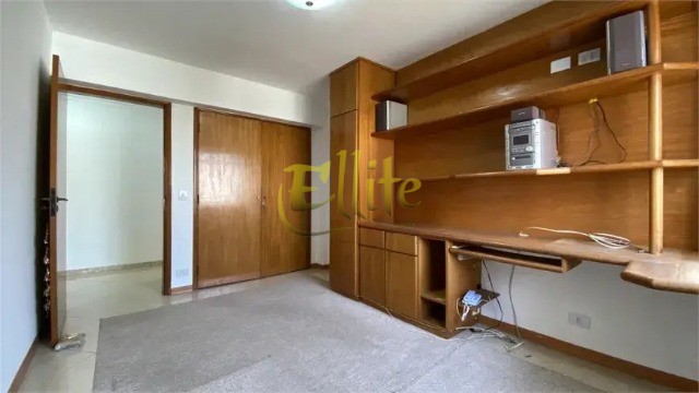 Apartamento para alugar com 2 quartos, 120m² - Foto 12