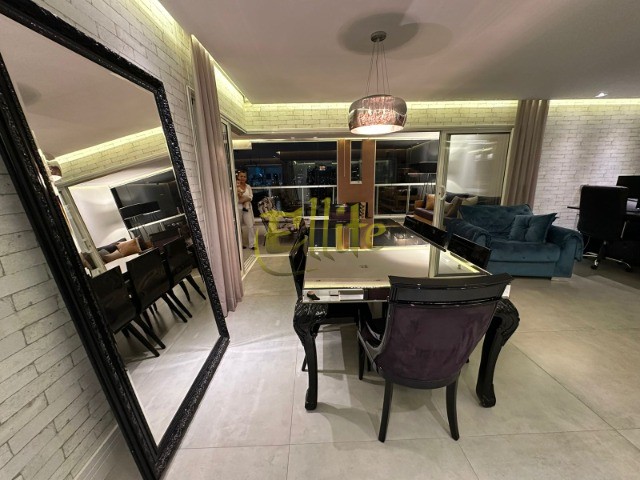 Apartamento para alugar com 4 quartos, 237m² - Foto 7