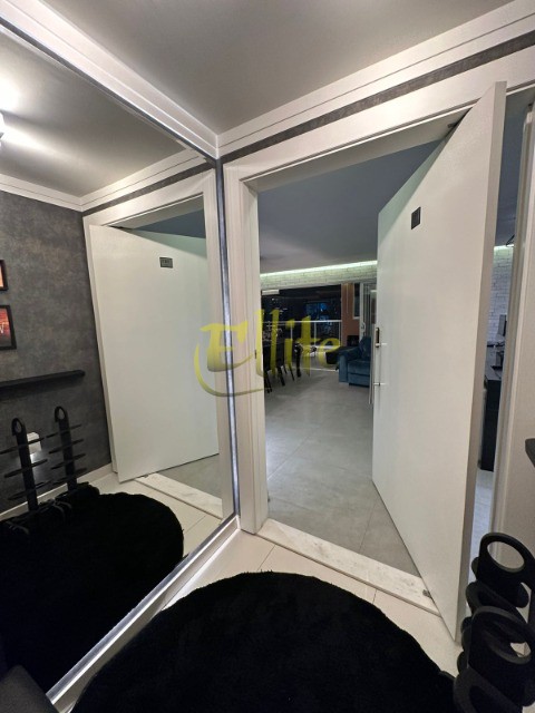 Apartamento para alugar com 4 quartos, 237m² - Foto 32