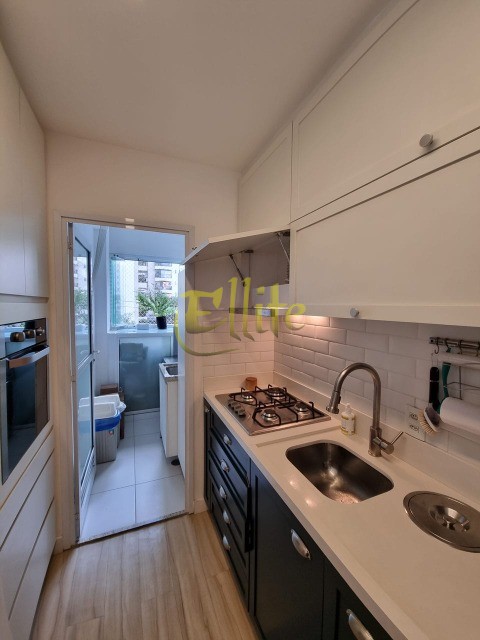 Apartamento para alugar com 2 quartos, 76m² - Foto 11