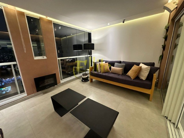 Apartamento para alugar com 4 quartos, 237m² - Foto 9