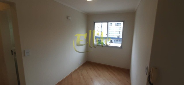 Apartamento para alugar com 1 quarto, 45m² - Foto 24