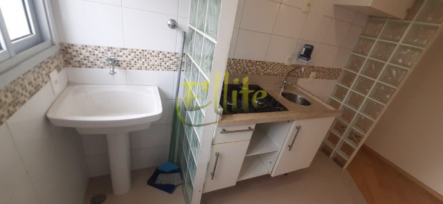 Apartamento para alugar com 1 quarto, 45m² - Foto 13