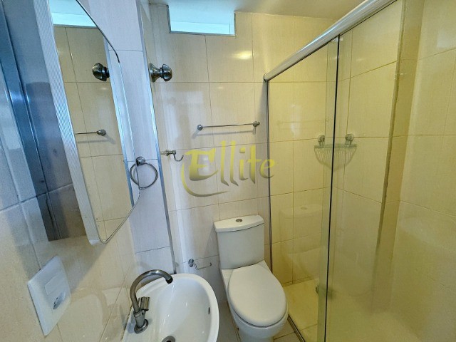 Apartamento para alugar com 2 quartos, 76m² - Foto 10