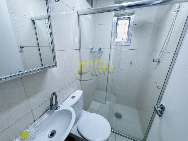 Apartamento para alugar com 2 quartos, 76m² - Foto 11