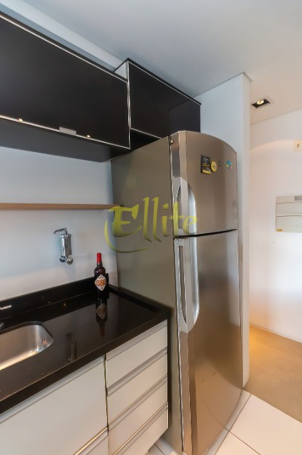 Apartamento para alugar com 2 quartos, 71m² - Foto 10