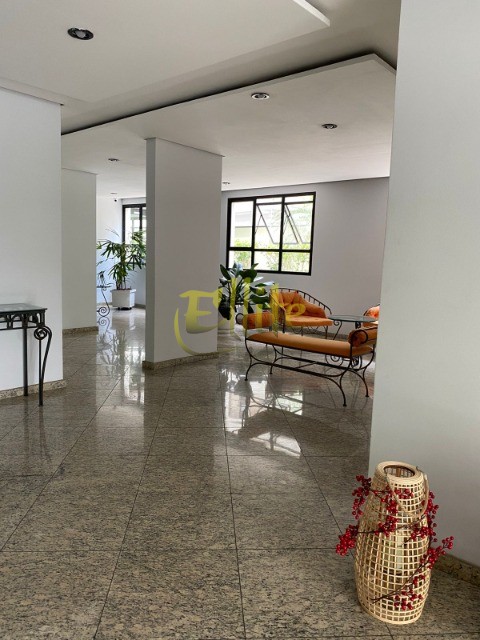 Apartamento para alugar com 3 quartos, 97m² - Foto 11